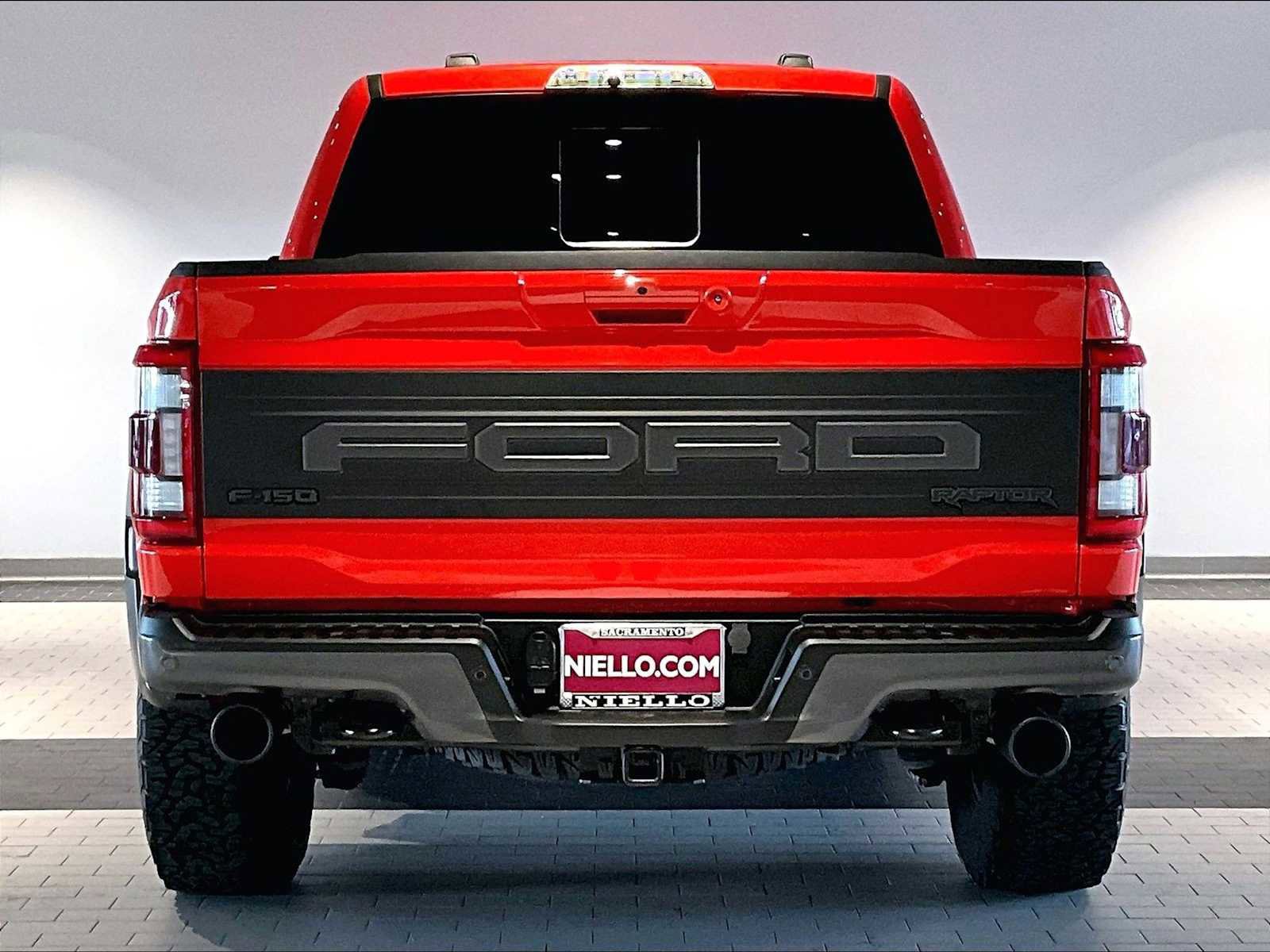 Used 2023 Ford F150 Raptor w/ Raptor Carbon Fiber Package AWD/4WD image 9