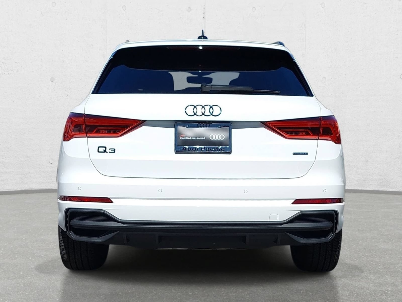 Certified 2025 Audi Q3 2.0T Premium w/ Convenience Package AWD/4WD image 6