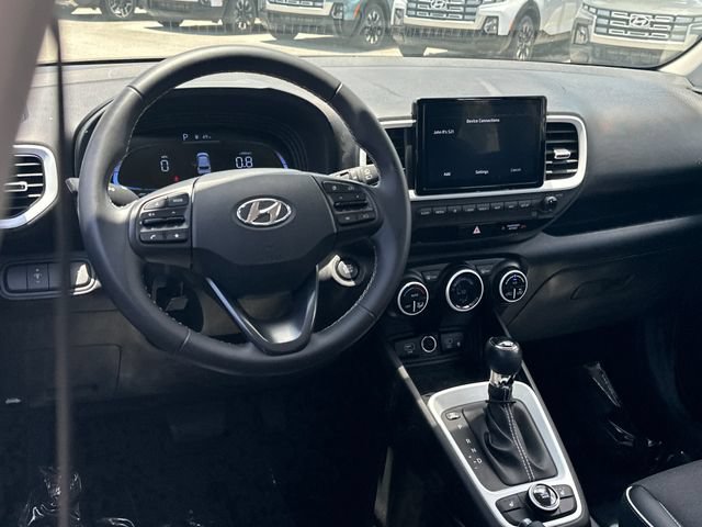 Certified 2024 Hyundai Venue Limited FWD image 14