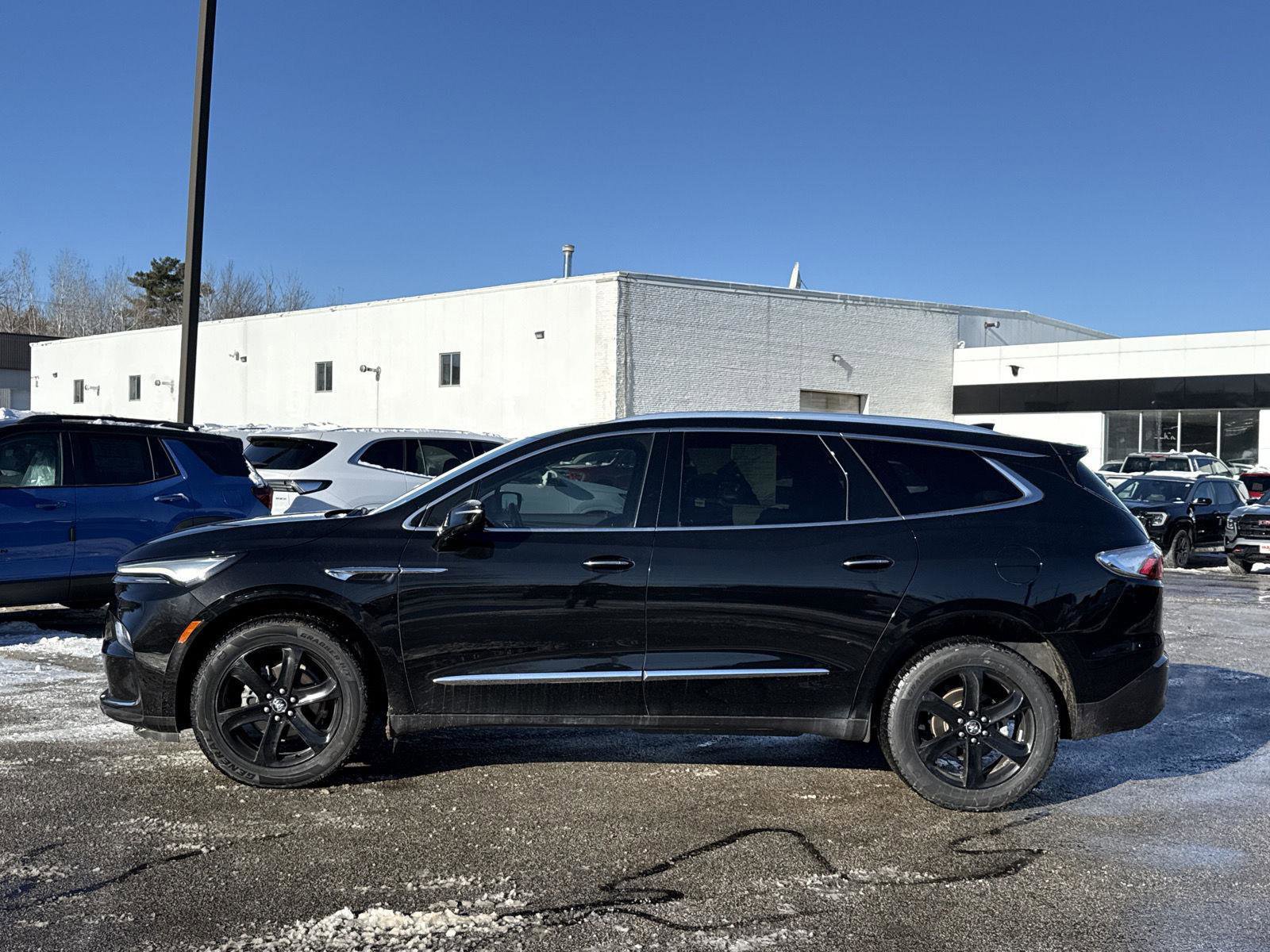 Used 2023 Buick Enclave Premium w/ Experience Buick Package image 29