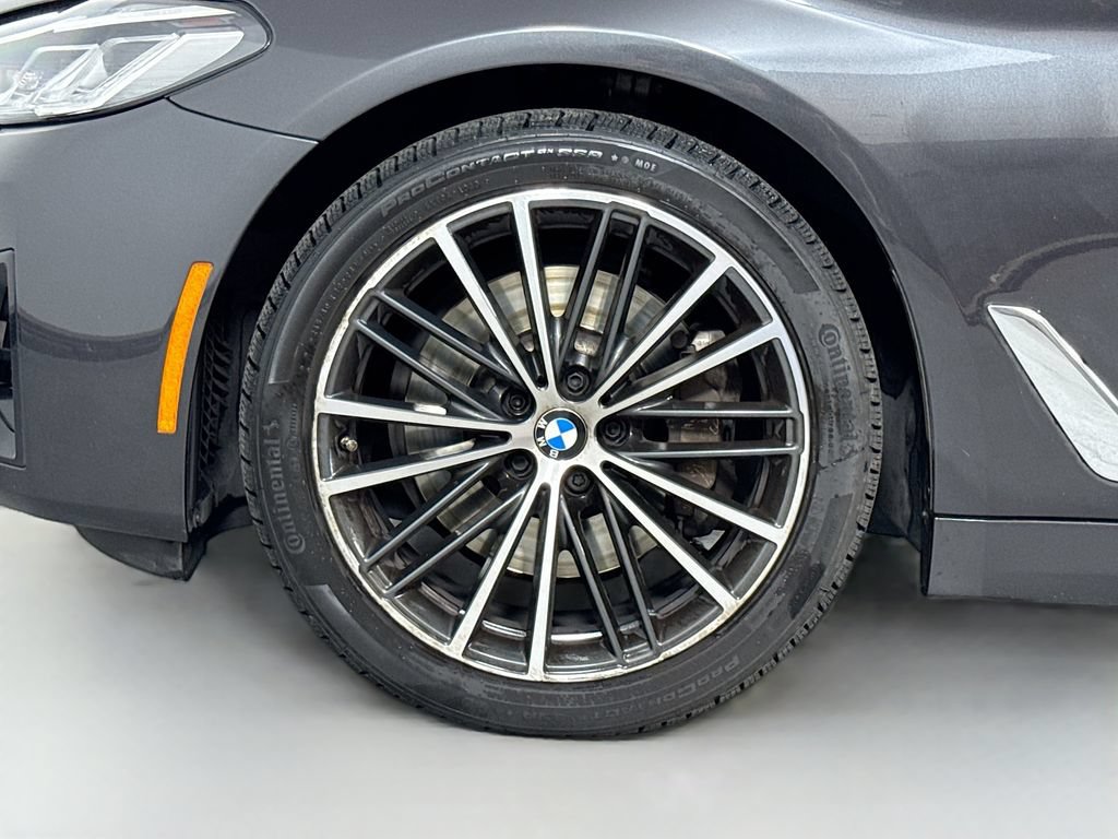 Used 2022 BMW 530i xDrive w/ Convenience Package AWD/4WD image 9