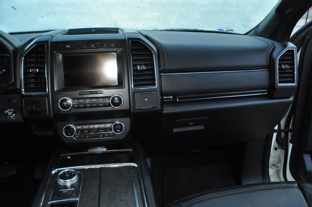 Used 2021 Ford Expedition Limited image 20