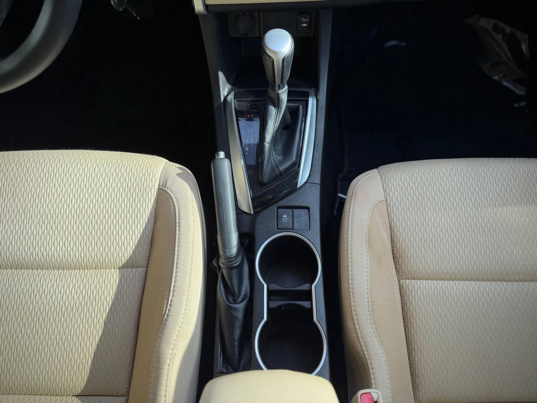 Used 2017 Toyota Corolla SE image 15