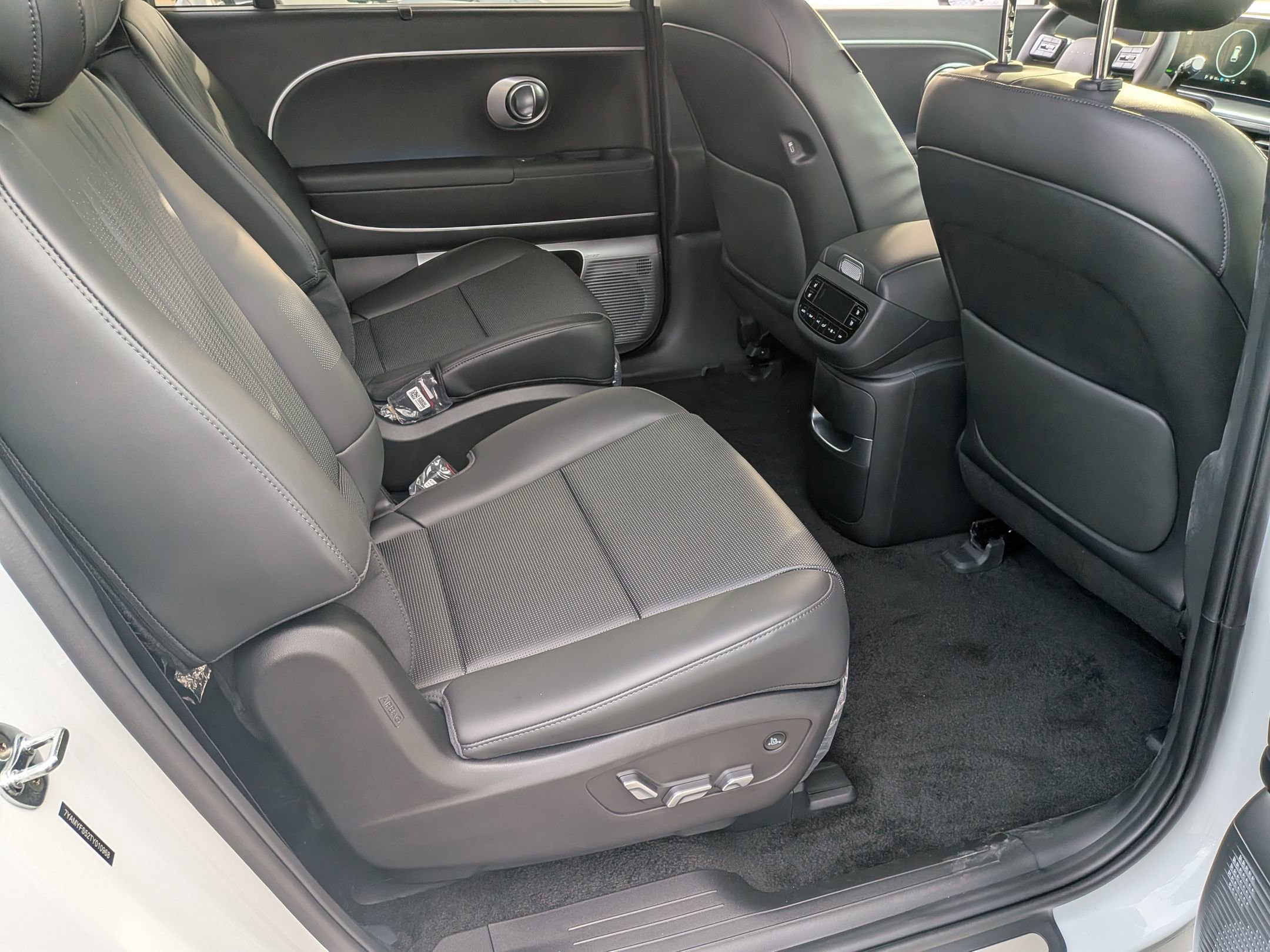 New 2026 Hyundai Ioniq 9 Calligraphy image 23