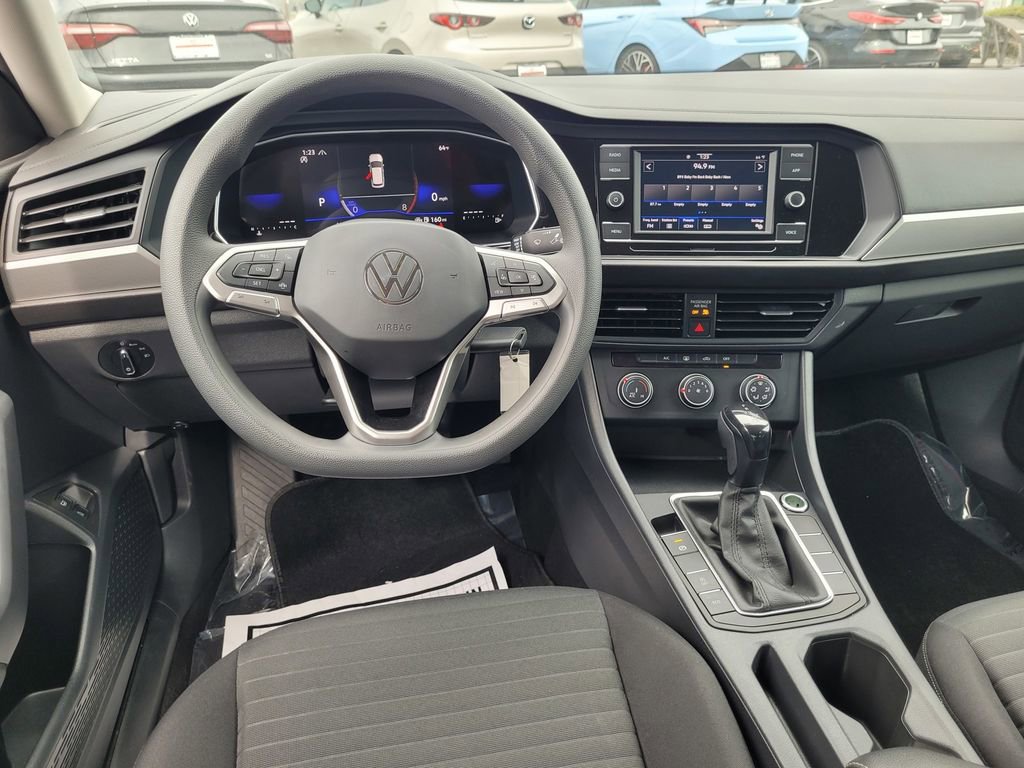 Used 2023 Volkswagen Jetta S image 18