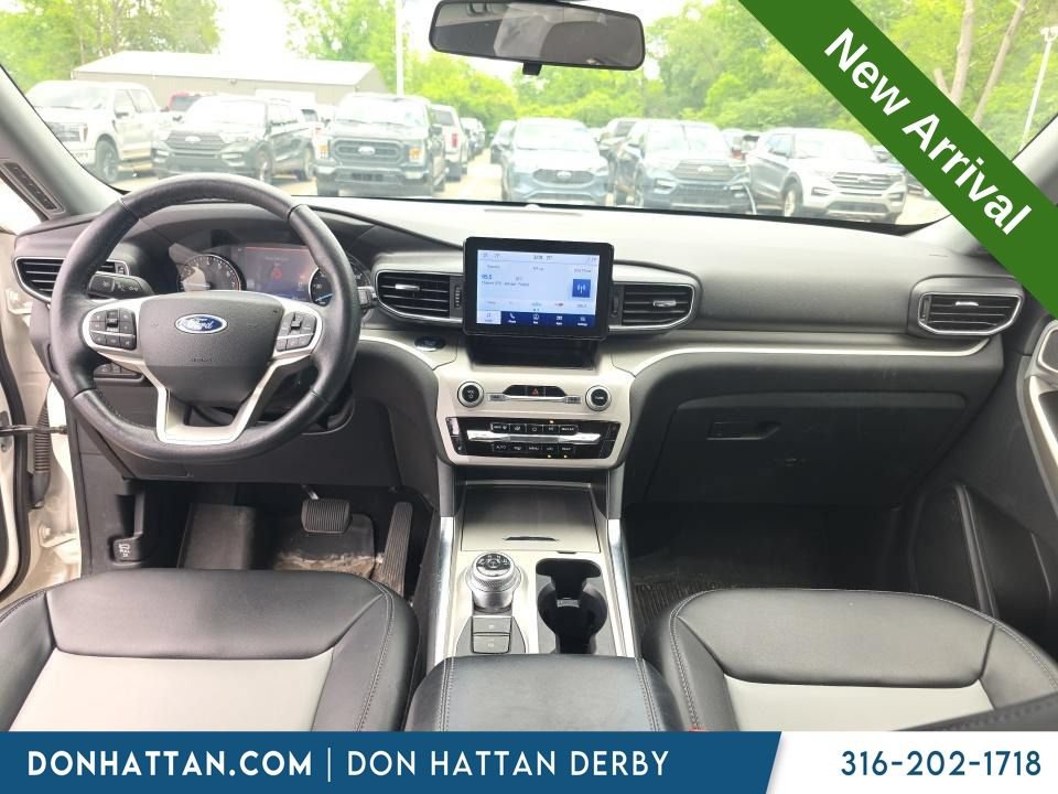 Used 2023 Ford Explorer XLT w/ Equipment Group 202A AWD/4WD image 7
