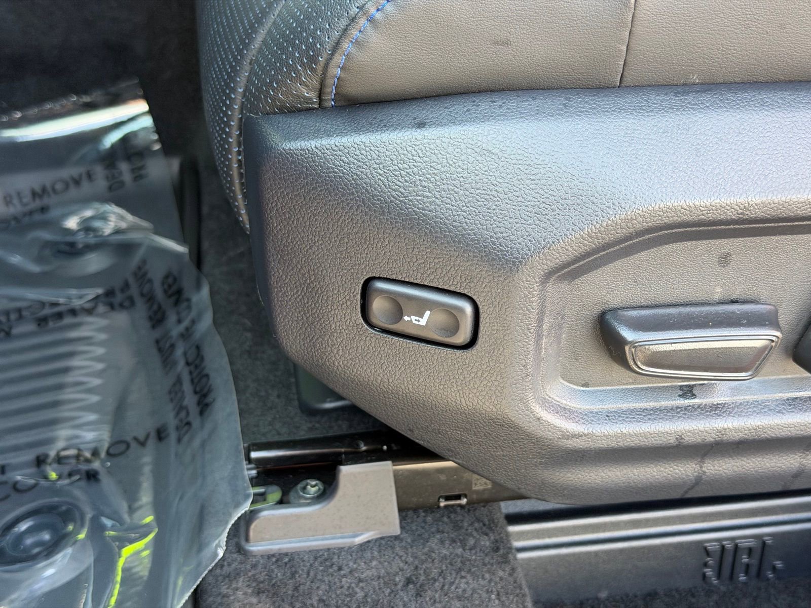Used 2025 Toyota Sequoia Platinum AWD/4WD image 18
