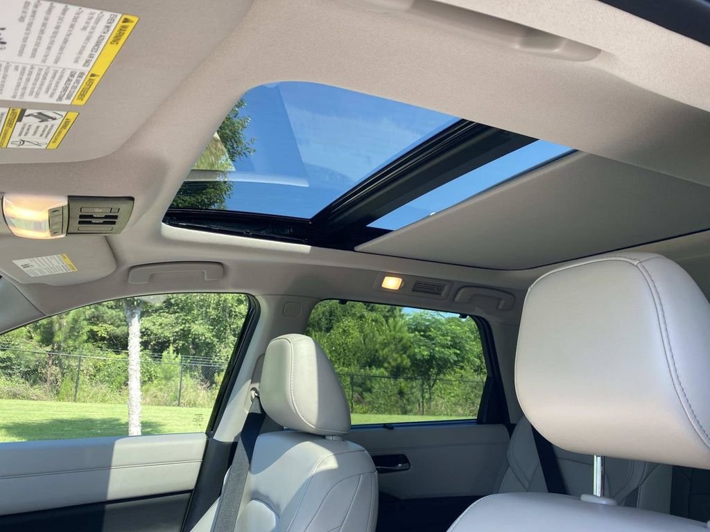 Used 2023 Nissan Pathfinder SL w/ SL Premium Package FWD image 22