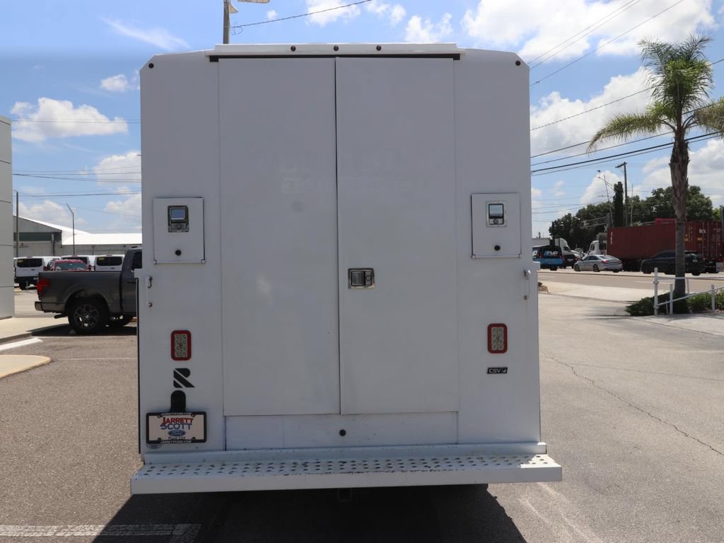 Used 2023 Ford E-350 and Econoline 350 Super Duty w/ Power Windows & Locks Group RWD image 14