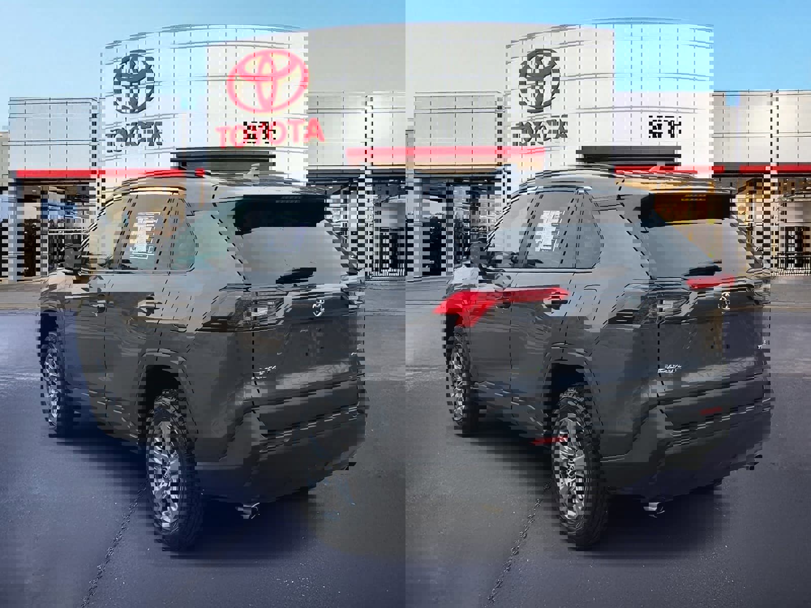 Used 2024 Toyota RAV4 XLE image 7