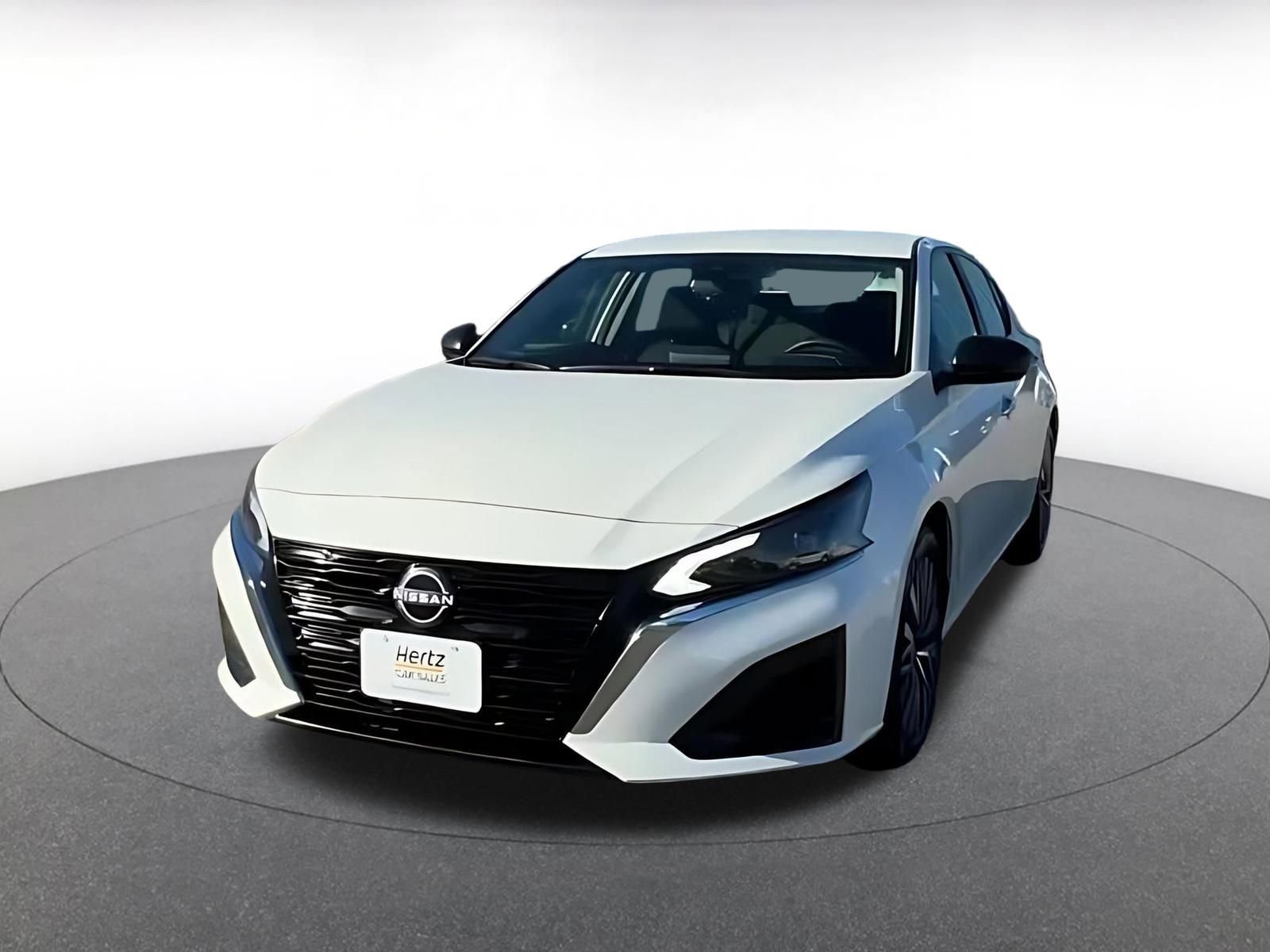 Used 2025 Nissan Altima 2.5 SV image 7