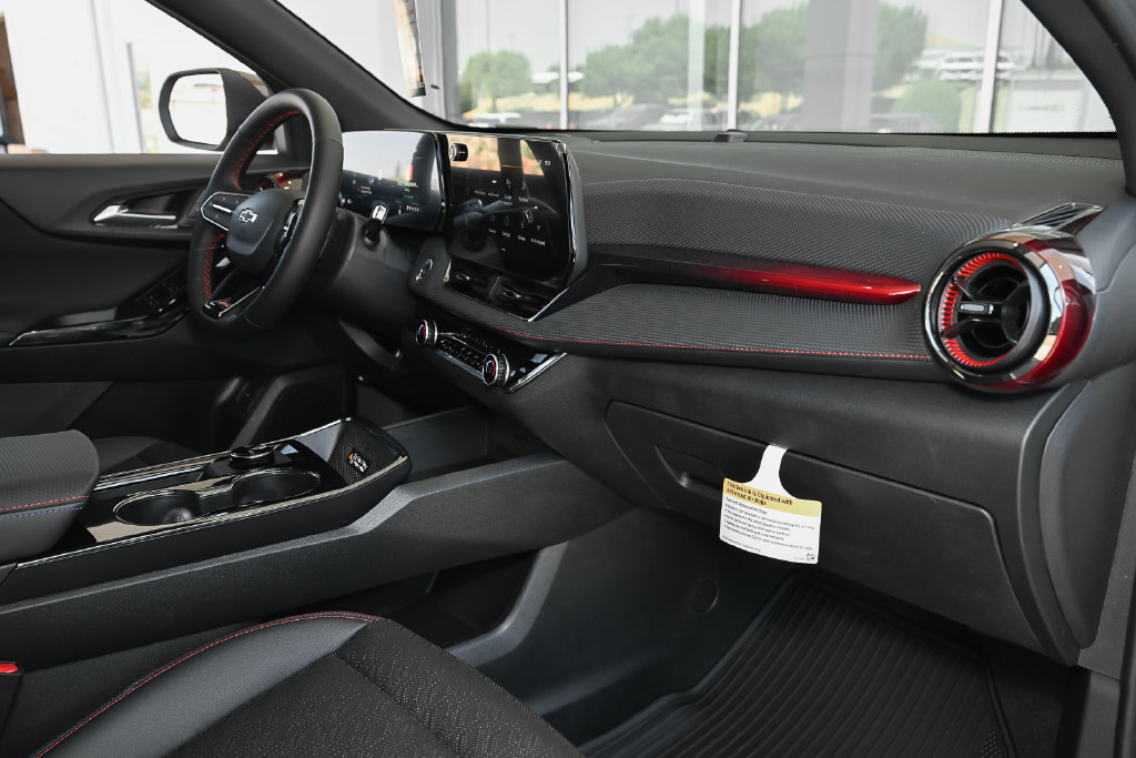 New 2026 Chevrolet Equinox RS FWD image 40