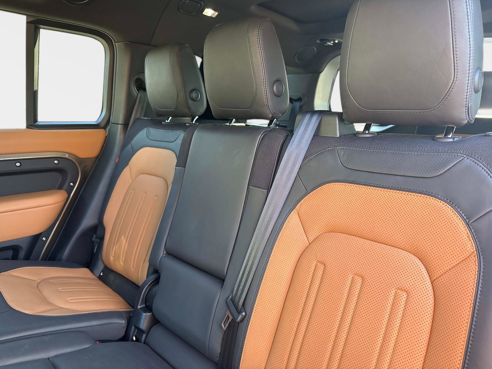 Used 2024 Land Rover Defender 130 X image 14