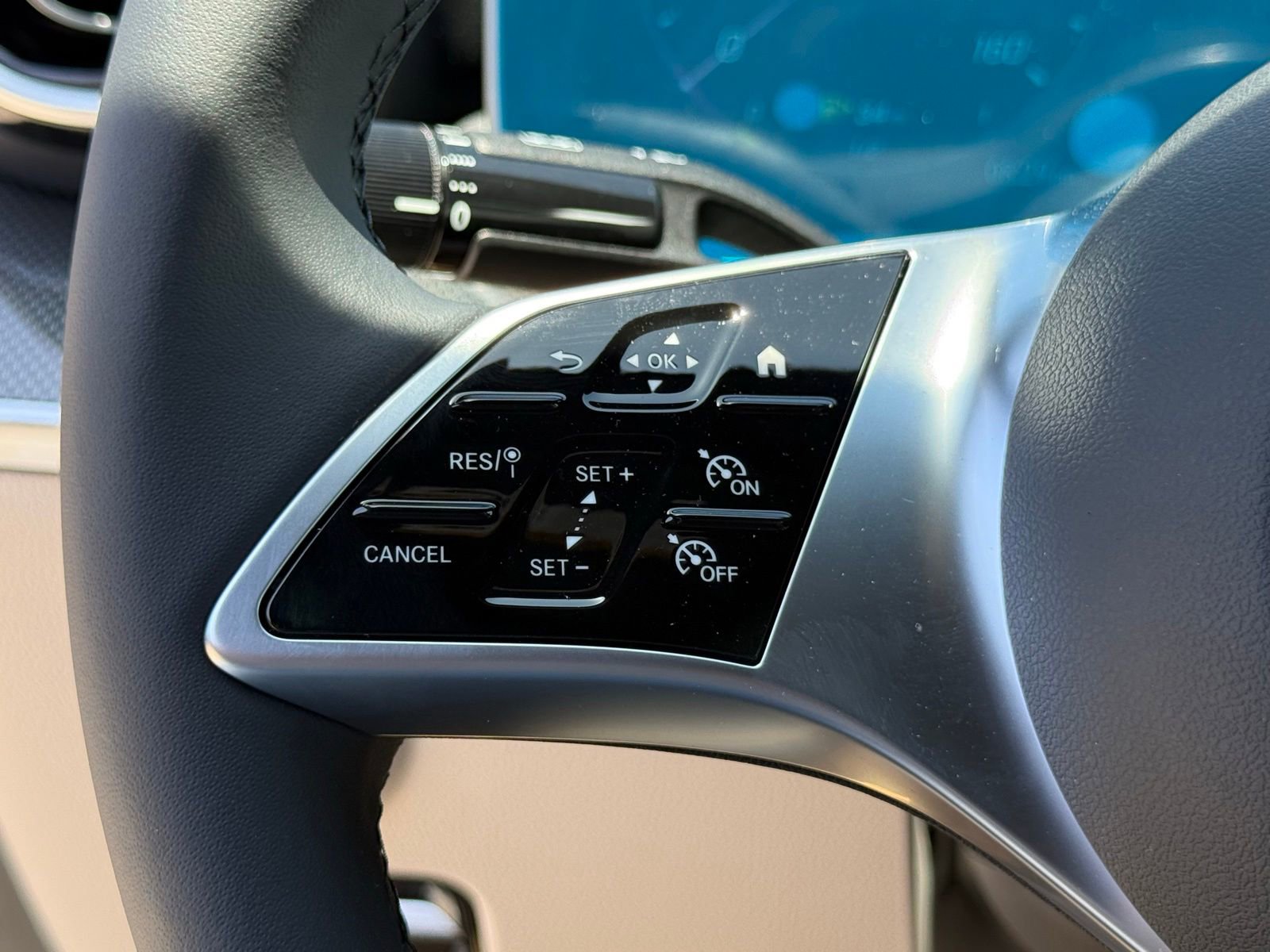 New 2026 Mercedes-Benz C 300 Sedan image 21