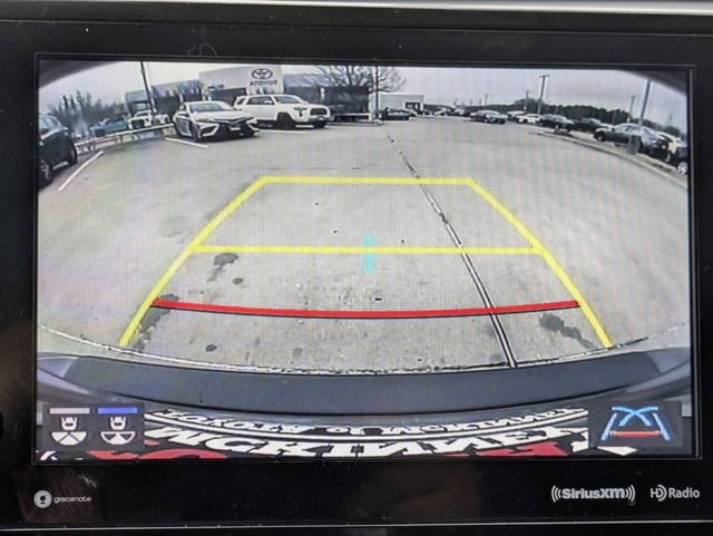 Used 2022 Toyota Camry SE image 19