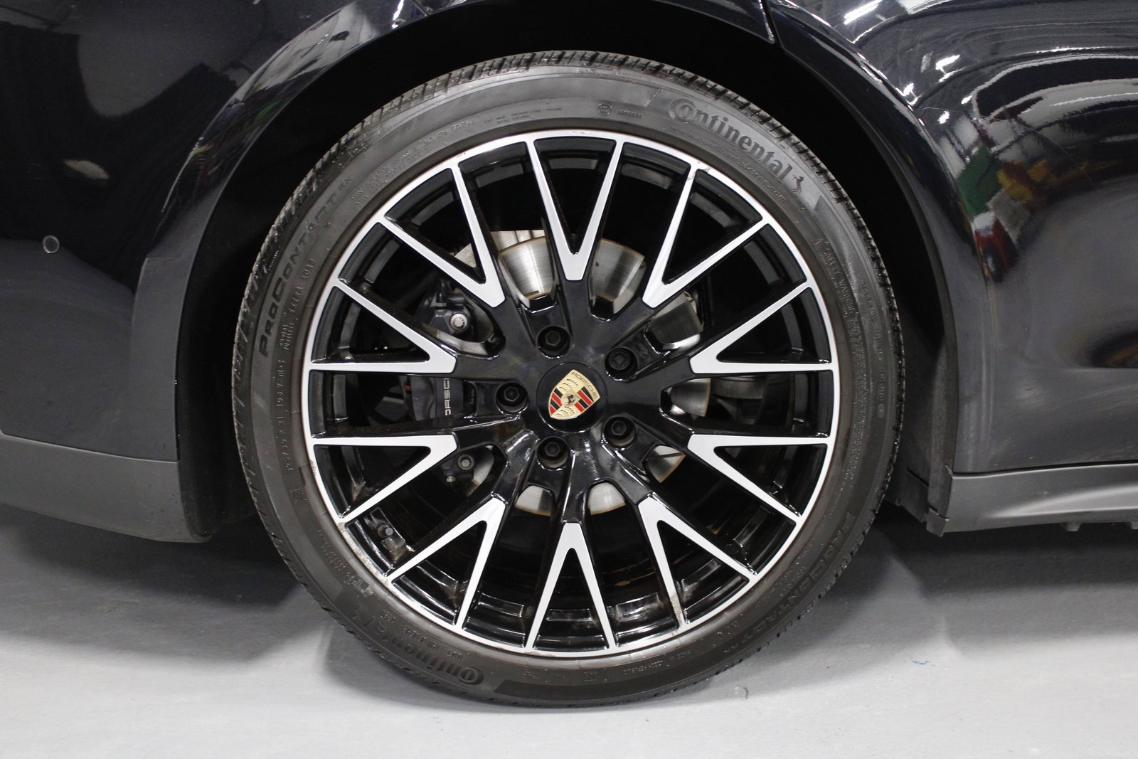 Certified 2025 Porsche Panamera 4 image 13