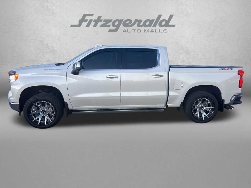 Used 2024 Chevrolet Silverado 1500 LTZ w/ LTZ Premium Package image 2