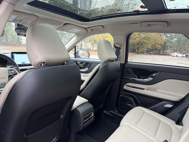 Used 2026 Lincoln Corsair Premiere image 24