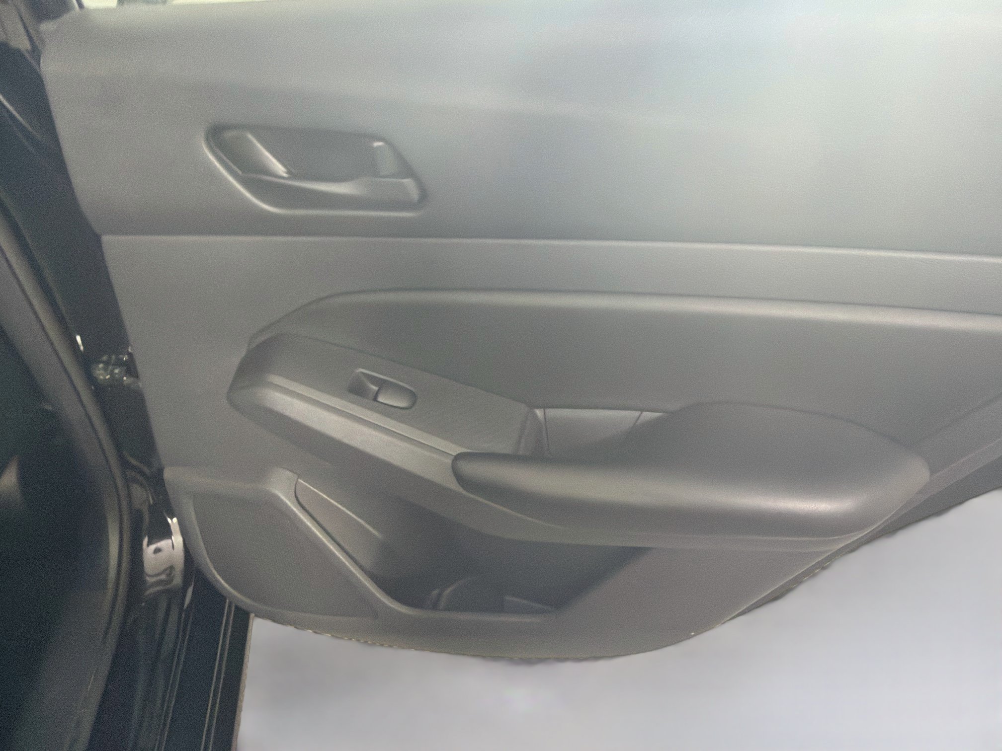 Used 2024 Nissan Altima 2.5 S FWD image 27
