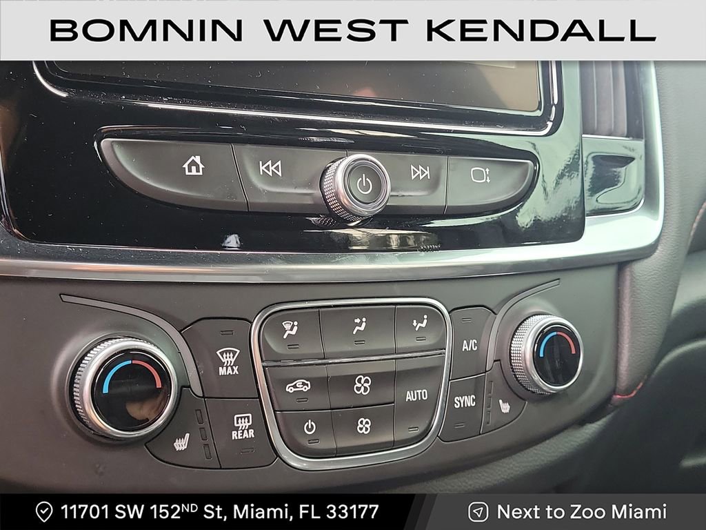 Used 2024 Chevrolet Traverse RS image 16