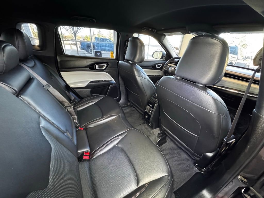 Used 2023 Jeep Compass Limited image 54