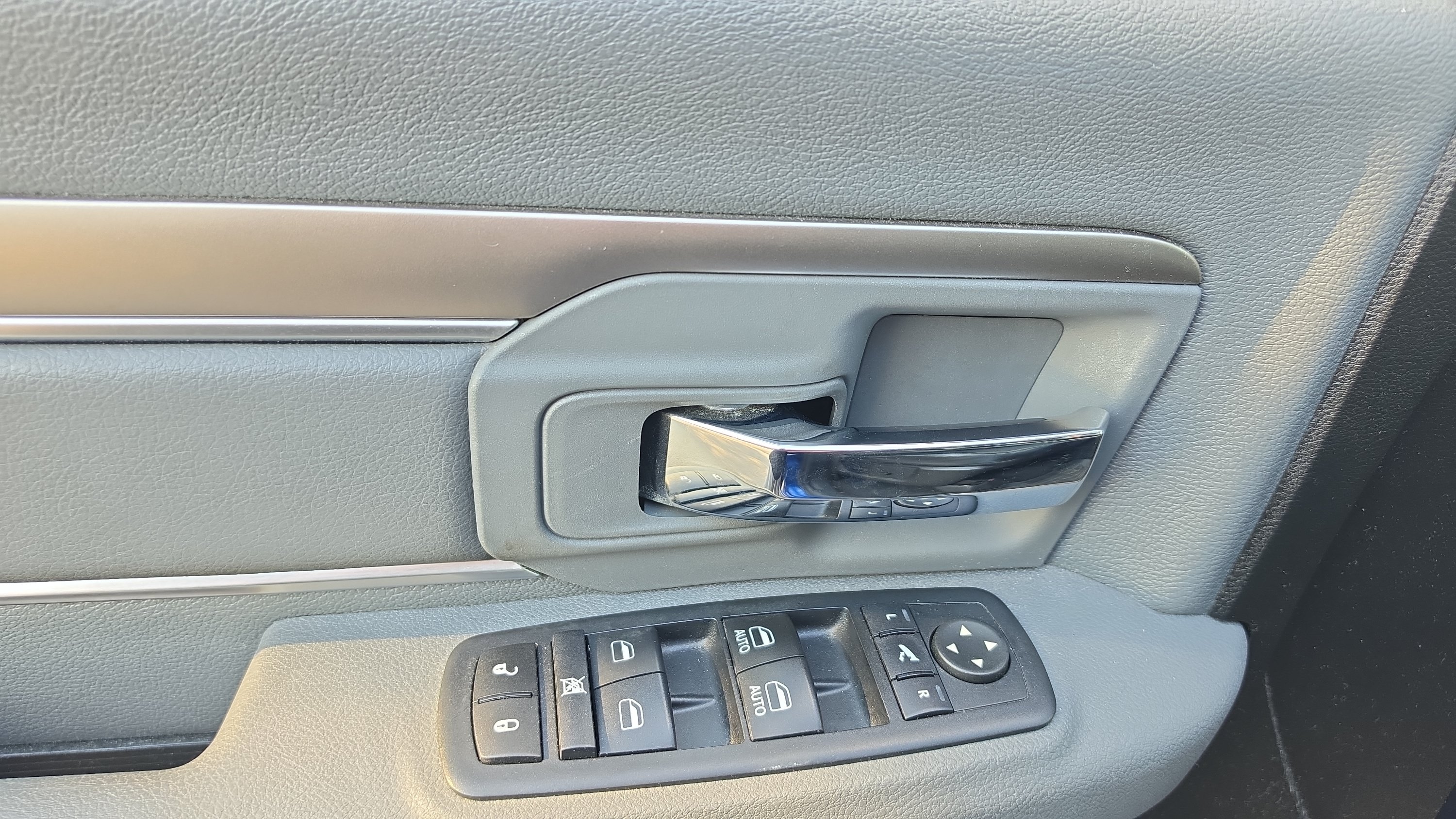 Used 2017 RAM 1500 Lone Star AWD/4WD image 11