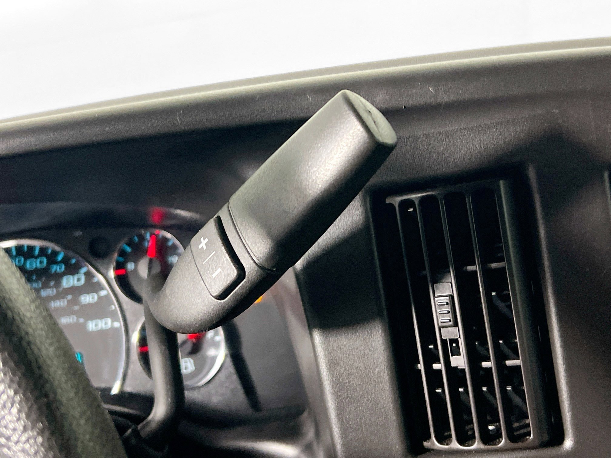 Used 2024 GMC Savana 2500 w/ Driver Convenience Package image 23