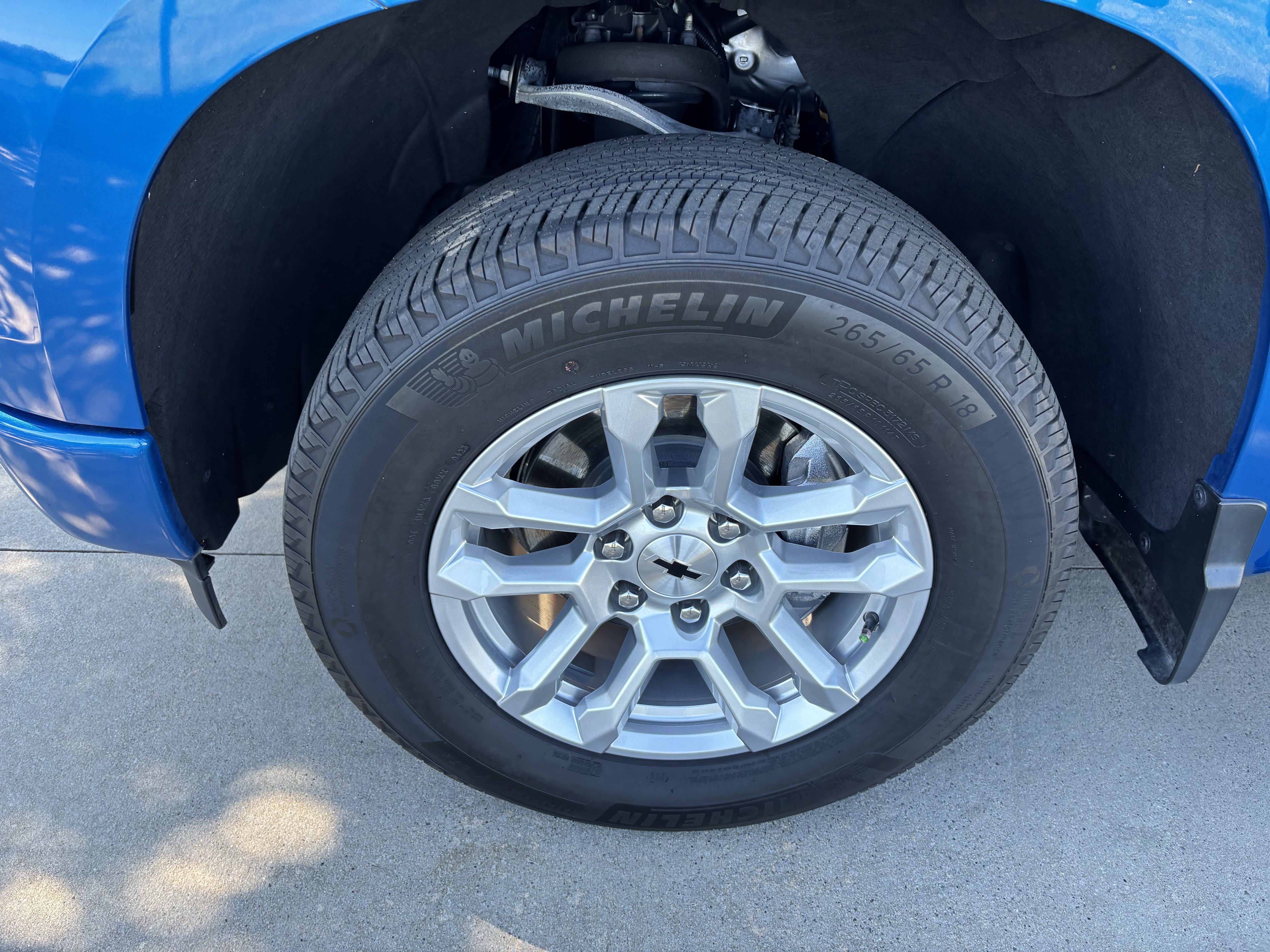 Used 2023 Chevrolet Silverado 1500 RST AWD/4WD image 13