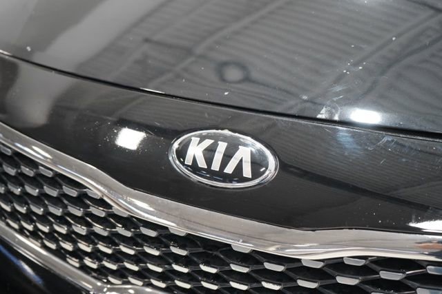 Used 2018 Kia Optima S image 9