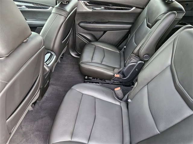 Used 2021 Cadillac XT6 Premium Luxury image 29