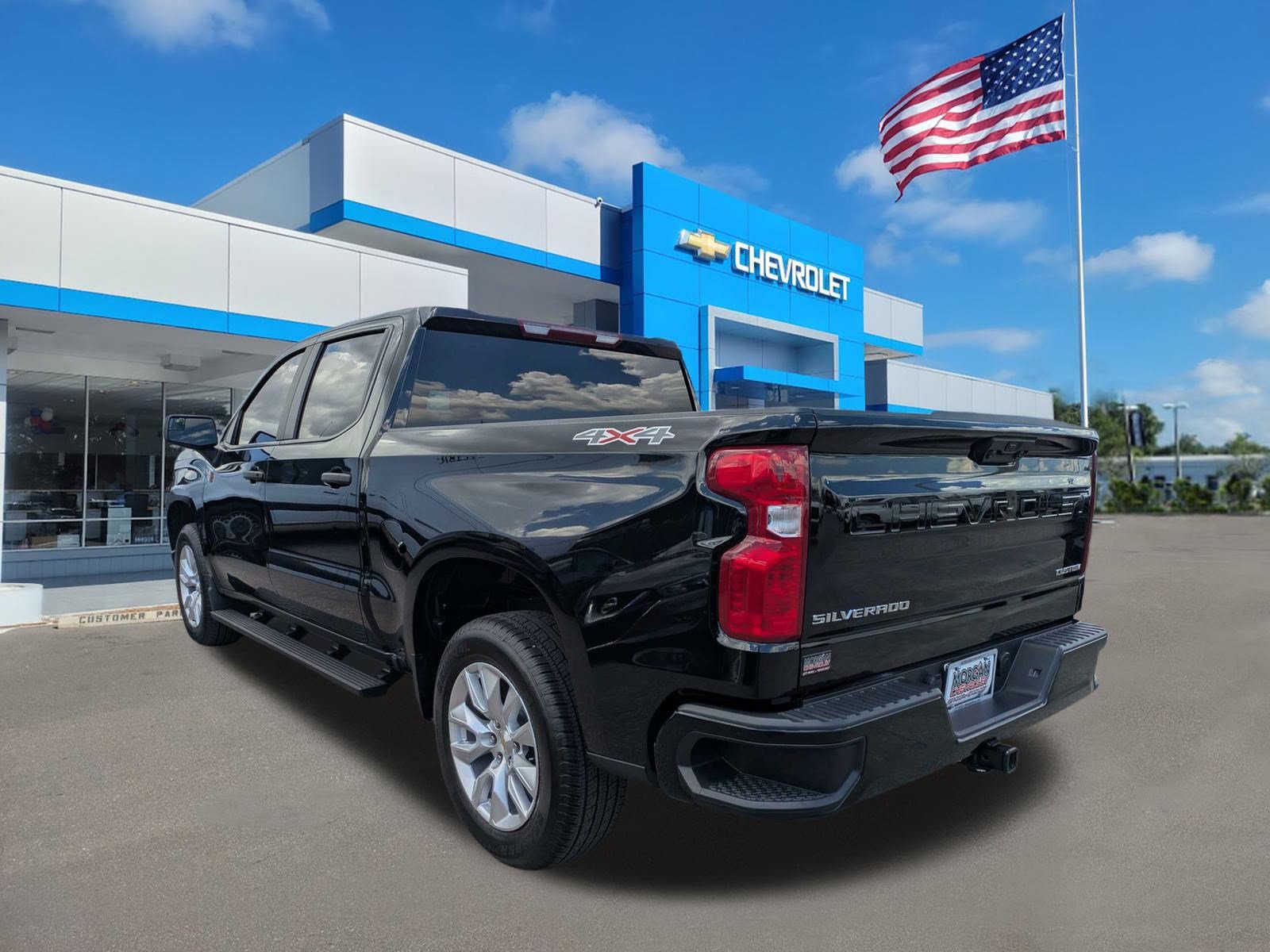 Used 2025 Chevrolet Silverado 1500 Custom AWD/4WD image 5