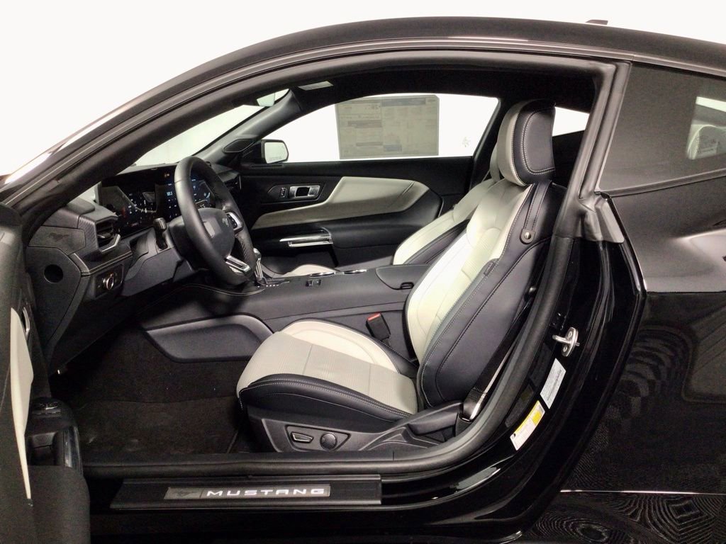 New 2025 Ford Mustang Premium image 16