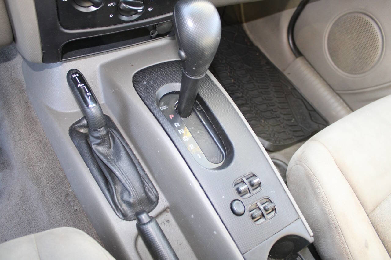 Used 2006 Jeep Liberty Sport image 16