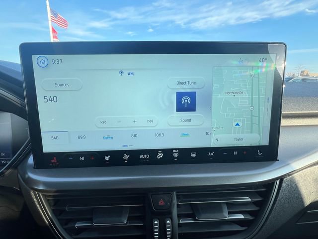 New 2026 Ford Escape SE FWD image 16