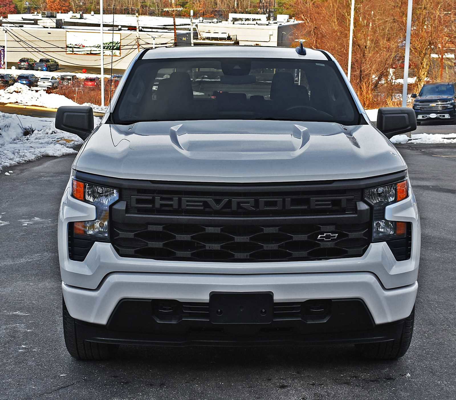 Used 2025 Chevrolet Silverado 1500 Custom image 5