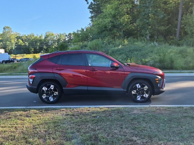 Used 2025 Hyundai Kona SEL FWD image 14