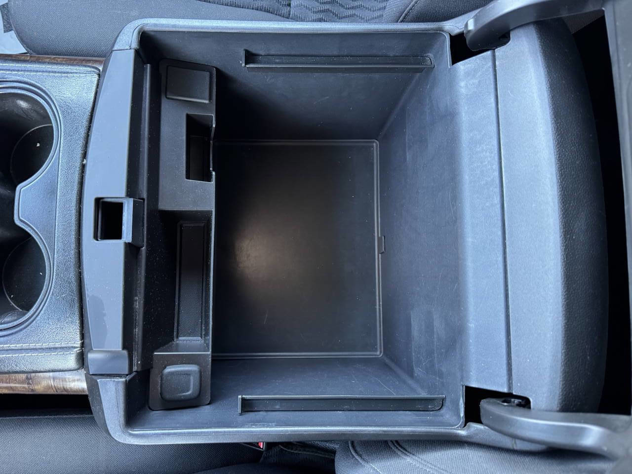 Used 2016 Chevrolet Tahoe Special Service 4x4 4dr SUV image 23