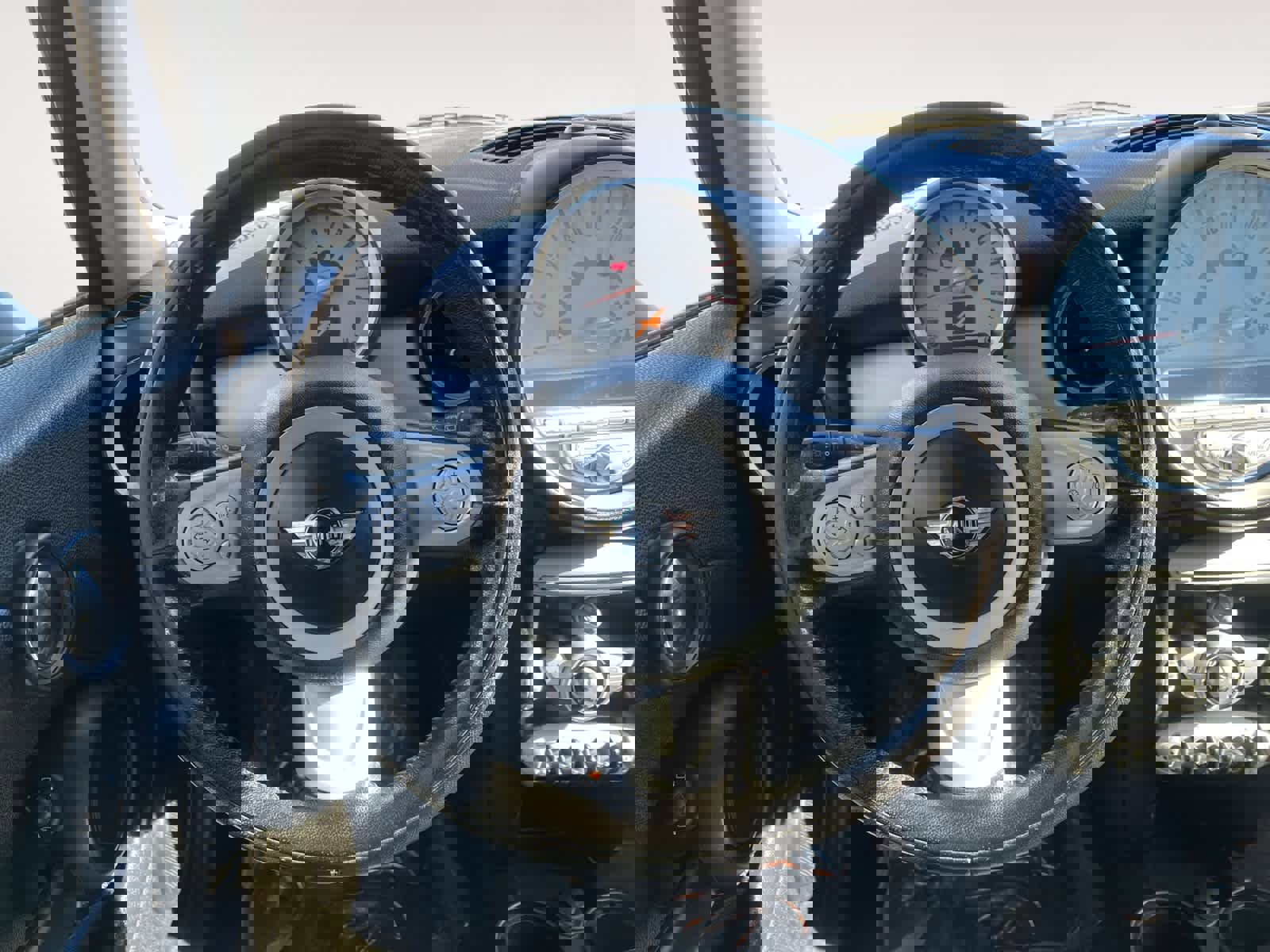 Used 2009 MINI Cooper Hardtop image 12