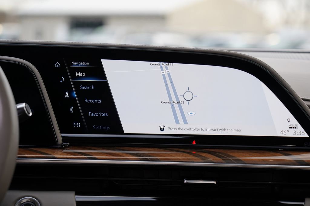 Used 2024 Cadillac Escalade ESV Sport Platinum w/ LPO, ONYX Package image 24