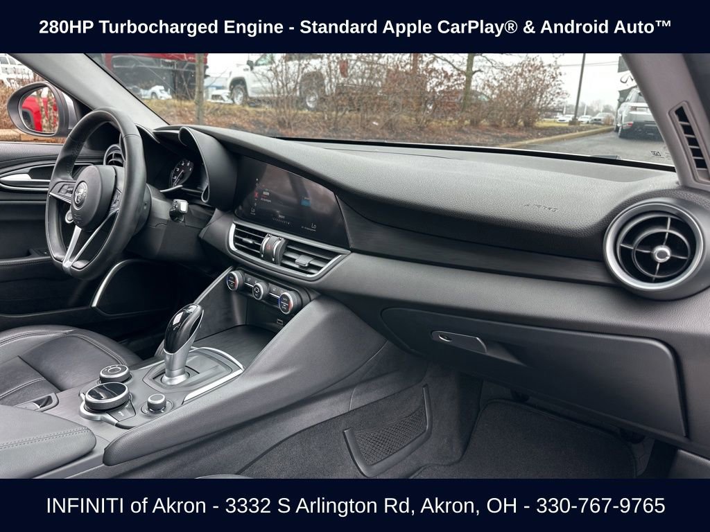 Used 2018 Alfa Romeo Giulia AWD image 23