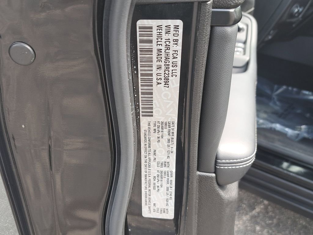 Certified 2024 Jeep Grand Cherokee Altitude AWD/4WD image 37