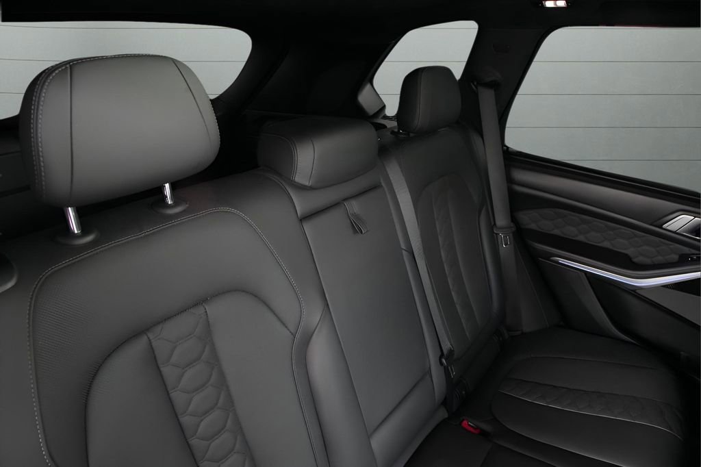 Used 2023 BMW X5 M w/ Executive Package image 37