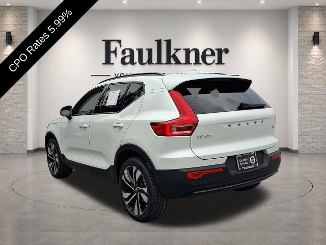 Certified 2024 Volvo XC40 B5 Ultimate w/ Climate Package AWD/4WD image 4