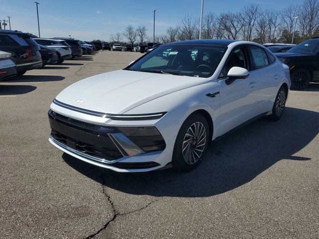 New 2026 Hyundai Sonata Limited FWD image 2
