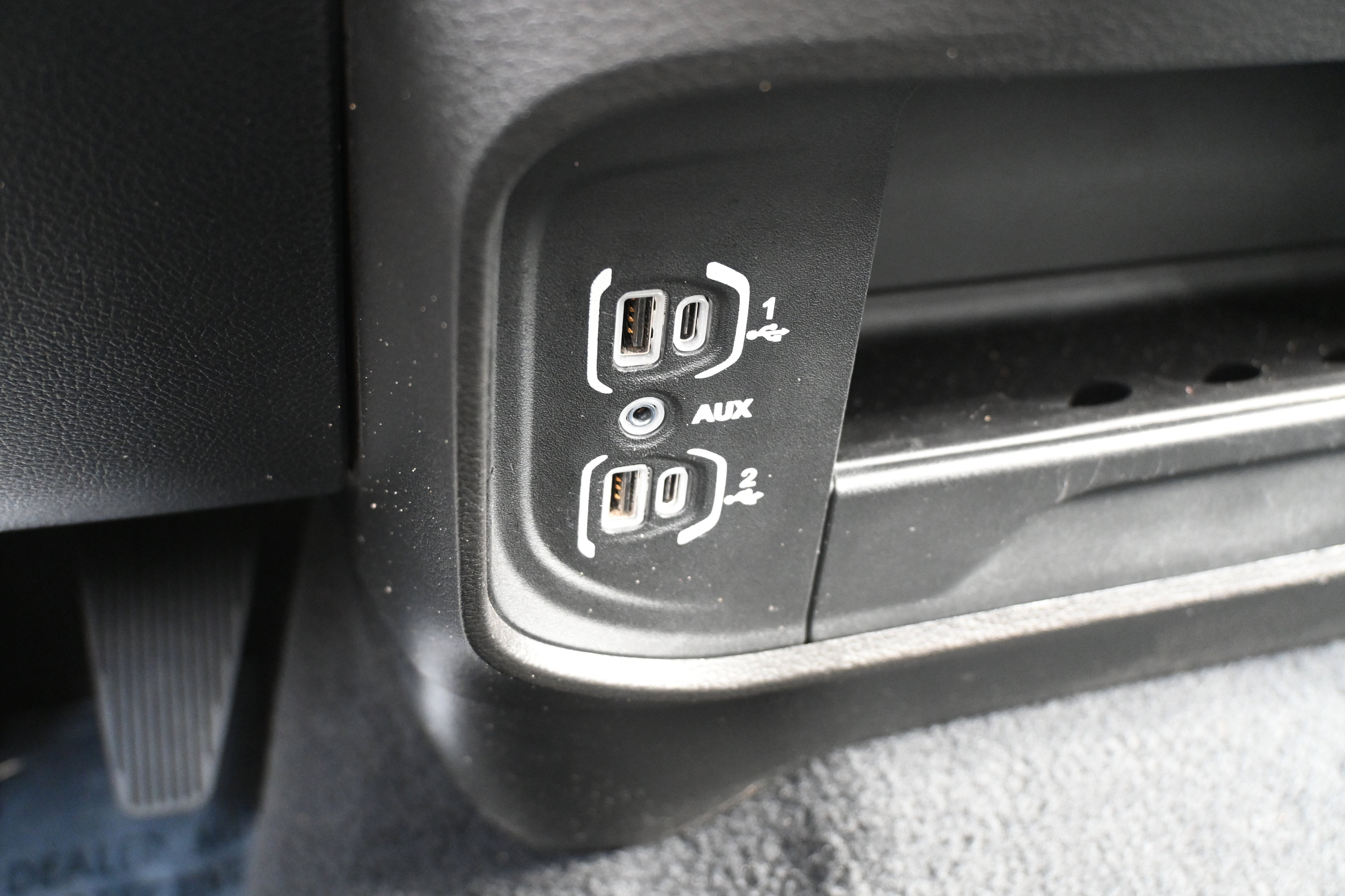 Used 2024 RAM 2500 Laramie image 26