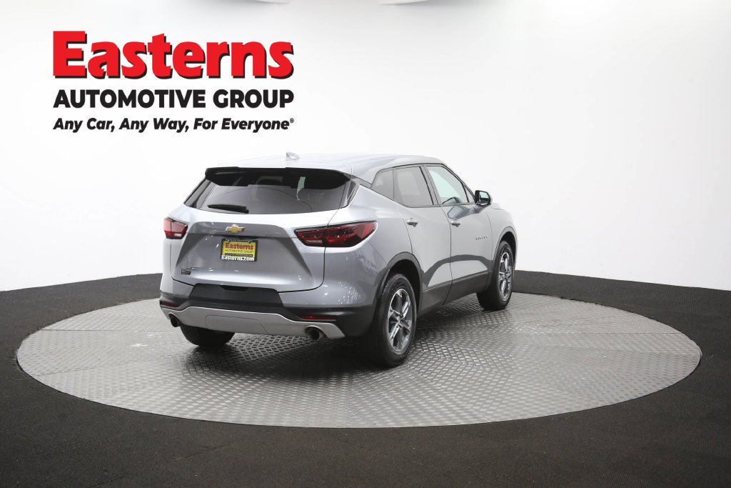 Used 2025 Chevrolet Blazer LT FWD image 44
