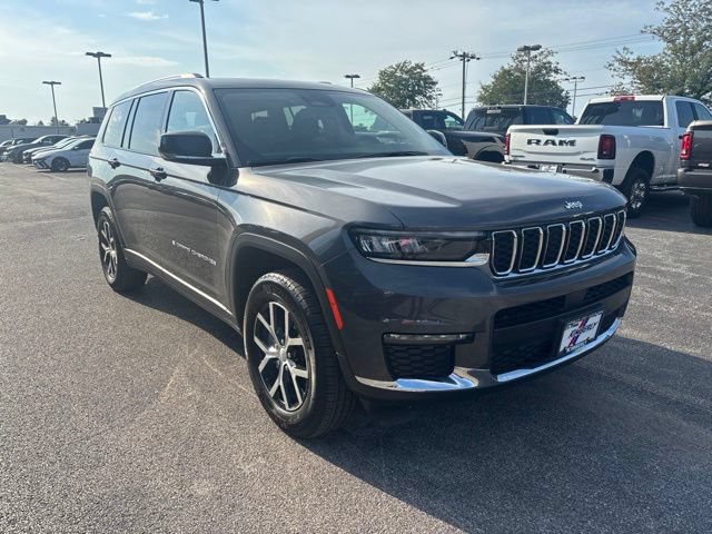 Used 2023 Jeep Grand Cherokee L Limited w/ Trailer Tow Group (B) AWD/4WD image 2
