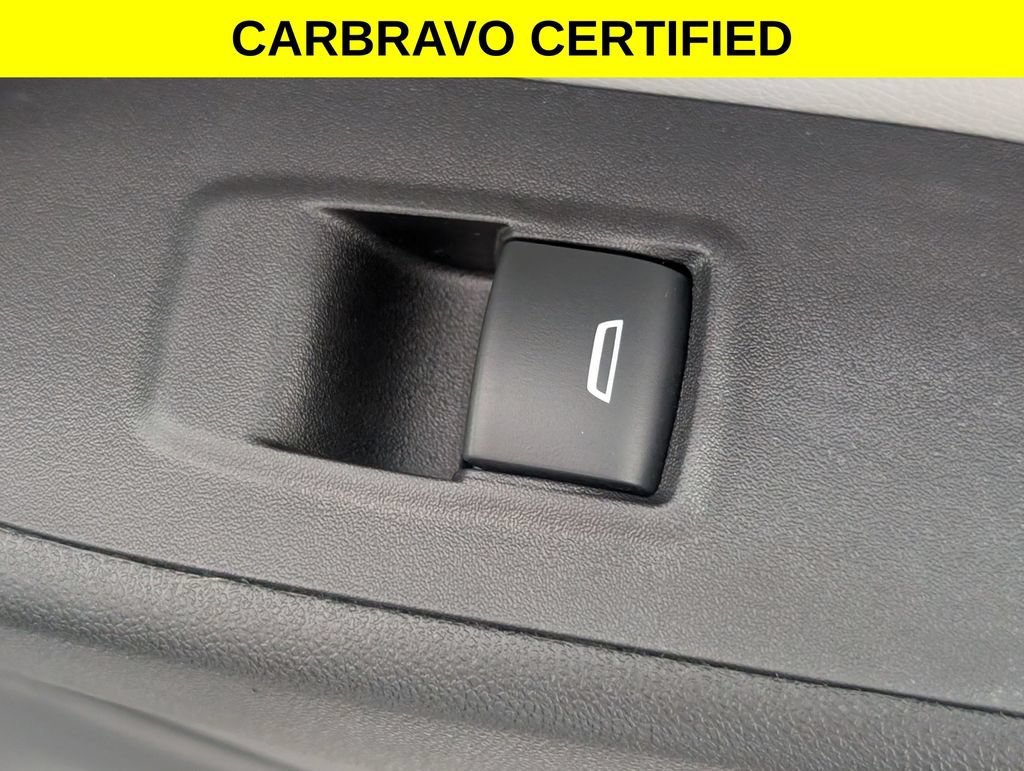 Certified 2024 Chevrolet Equinox LT FWD image 33