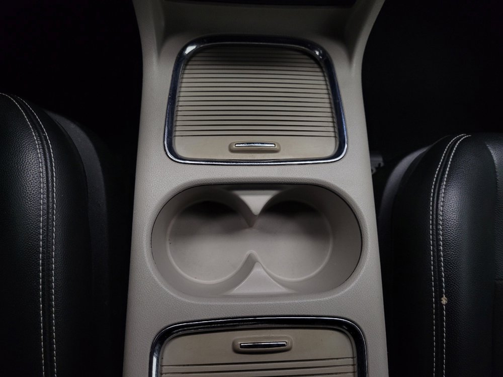 Used 2019 Dodge Grand Caravan SXT image 26