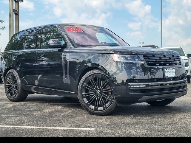 Used 2023 Land Rover Range Rover SE AWD/4WD image 2
